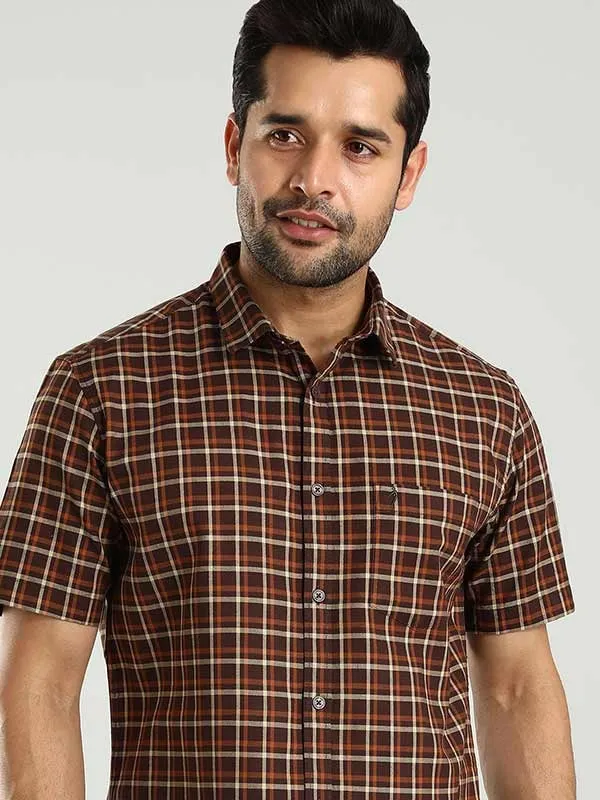 Men Checked Half Sleeve Cotton Shirt