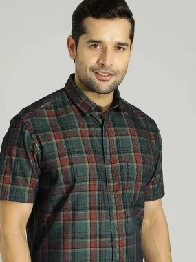 Men Checked Half Sleeve Cotton Shirt