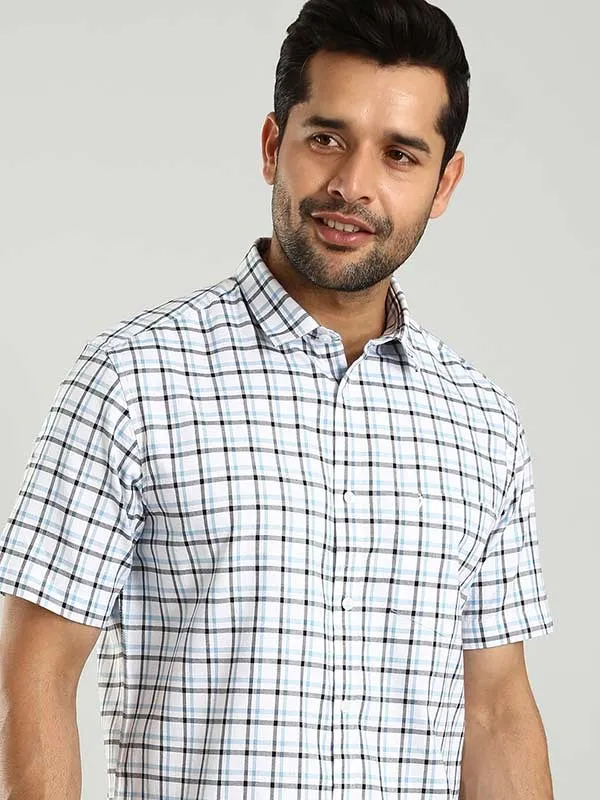 Men Checked Half Sleeve Cotton Shirt