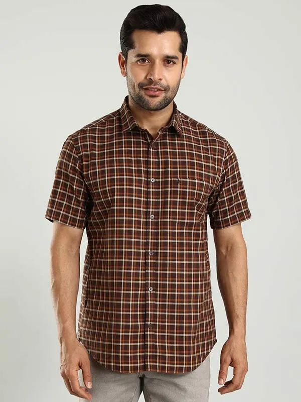 Men Checked Half Sleeve Cotton Shirt