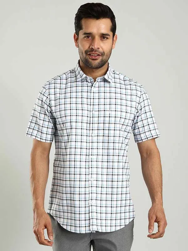 Men Checked Half Sleeve Cotton Shirt