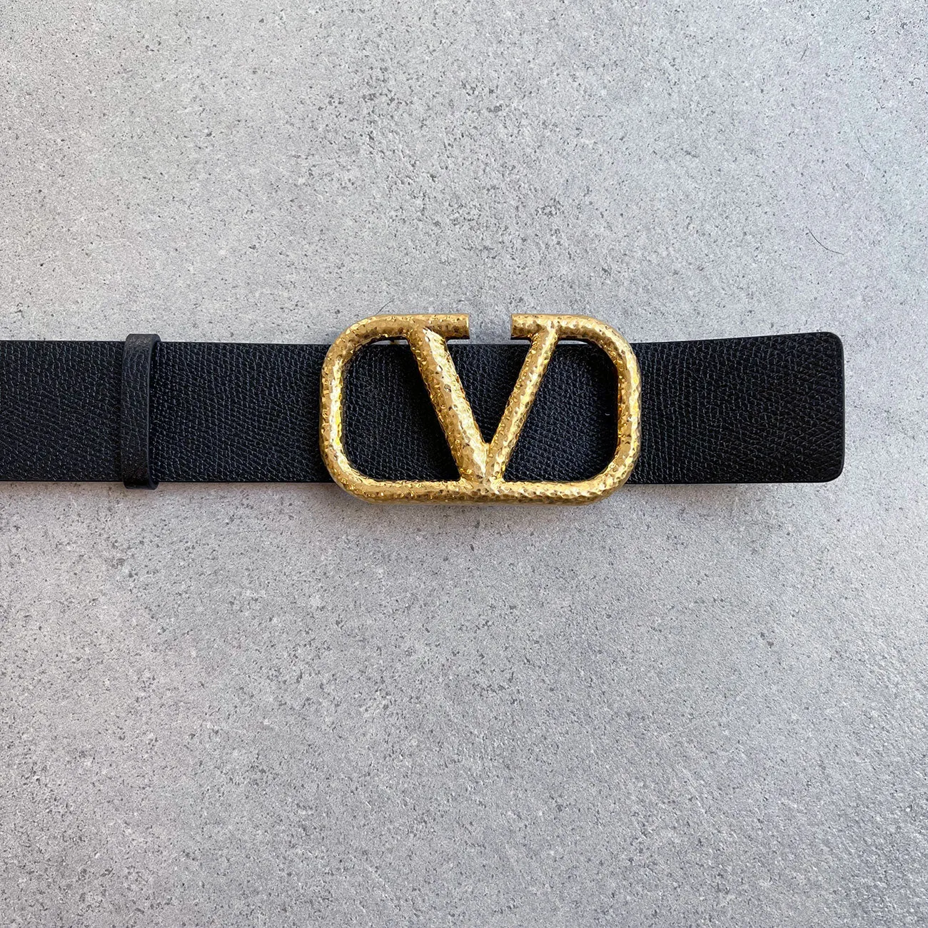 Vlogo Reversible Grained Leather 40 Belt, Ivory/Black